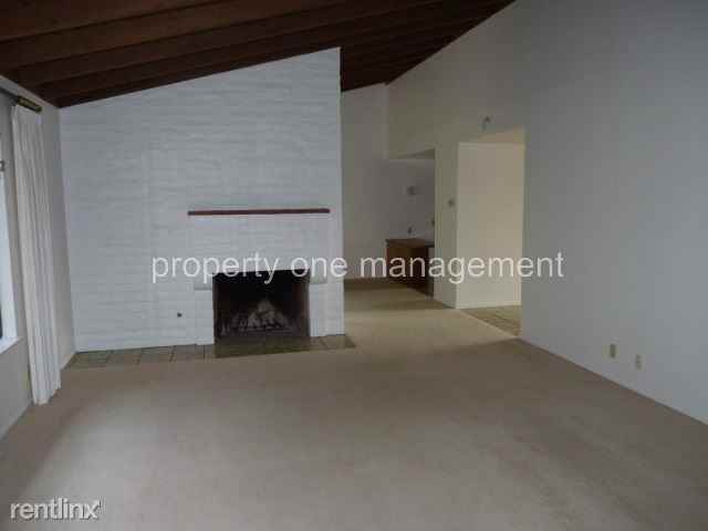 652 Calle De Los Amigos - Photo 2 of 10