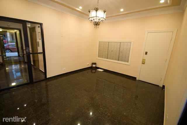 515 W Briar - Photo 2 of 2