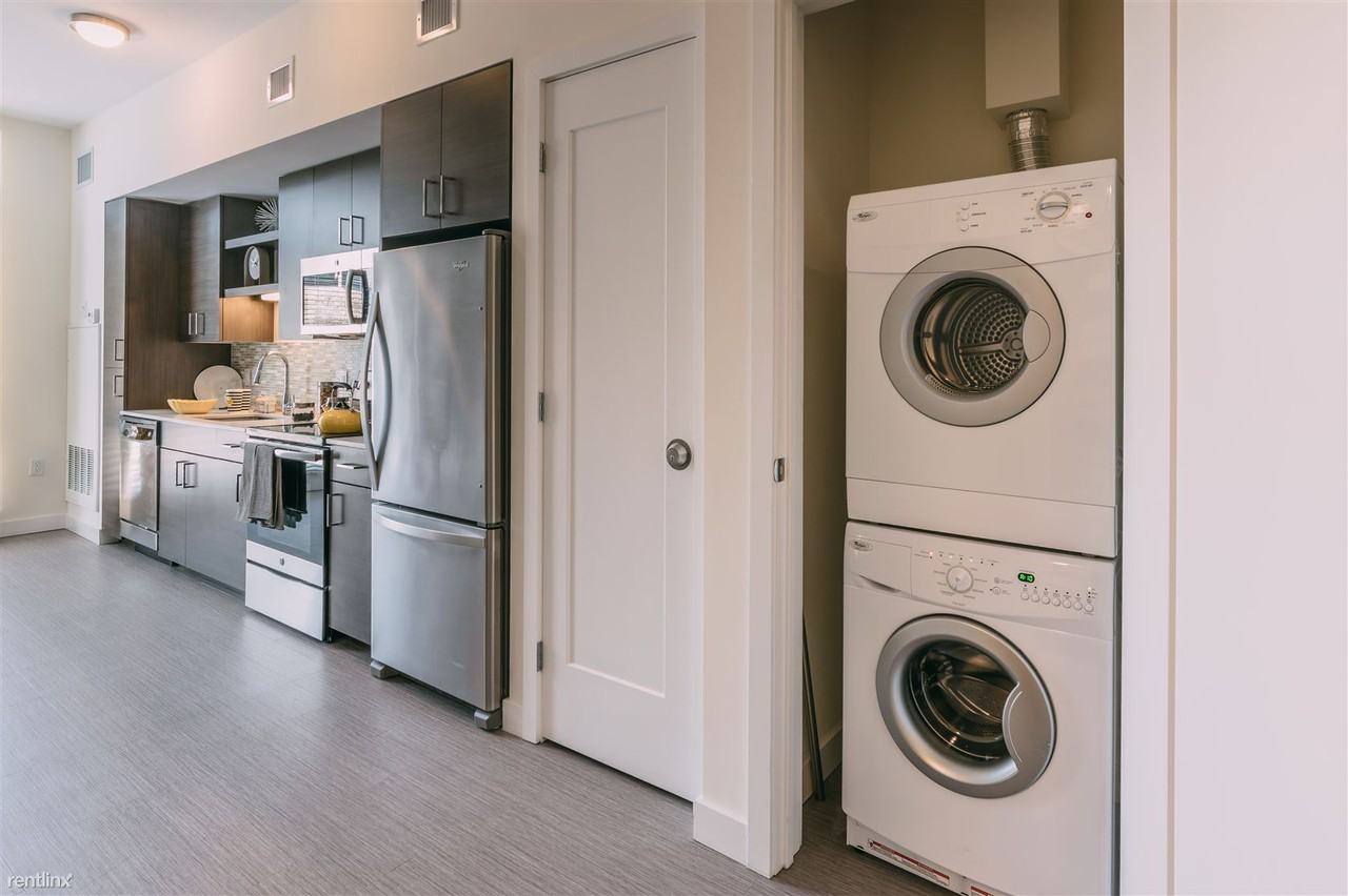 1 International Place #3200 - Photo 2 of 6