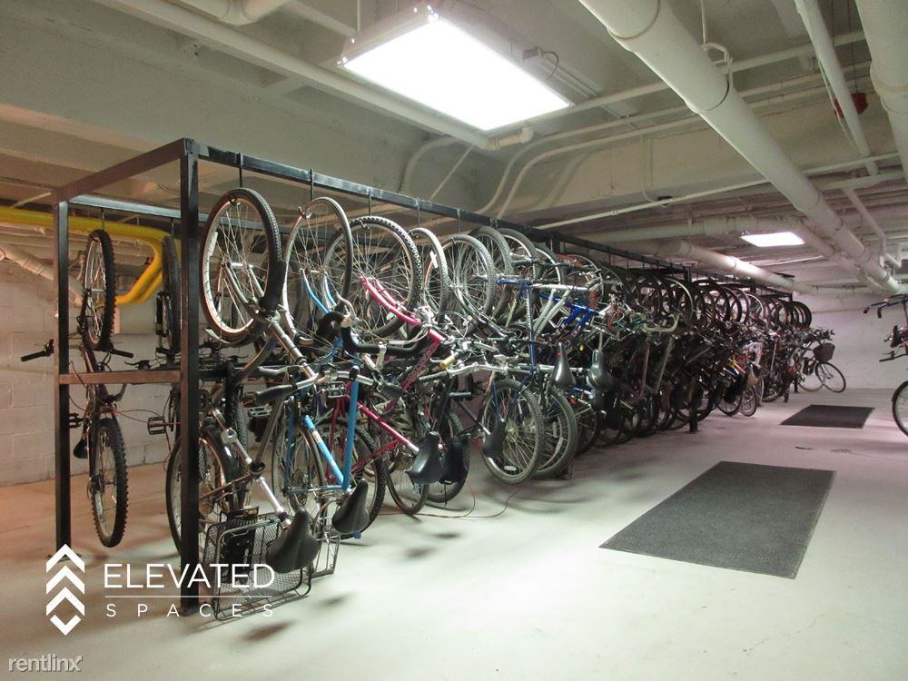 Clark @ Armitage - Photo 2 of 7