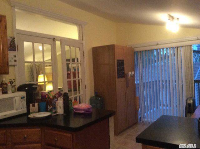 66 Scotch Pine Dr - Photo 3 of 11