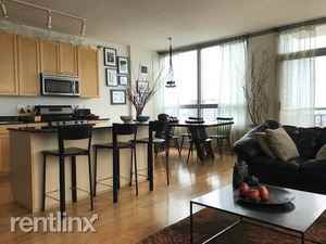 701 S Wells St - Photo 3 of 8