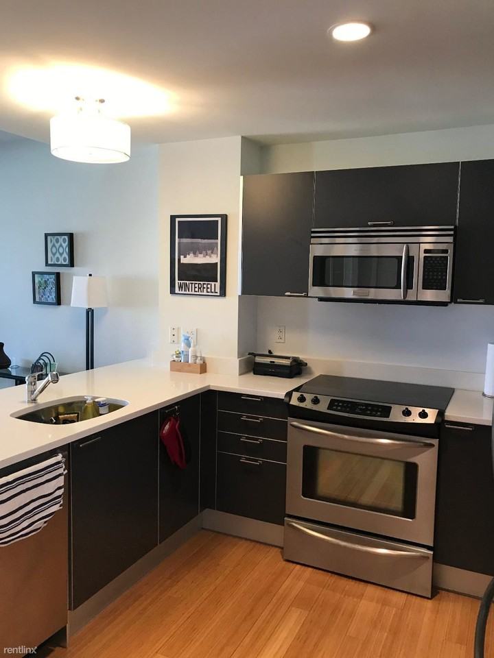 1 Earhart St #610