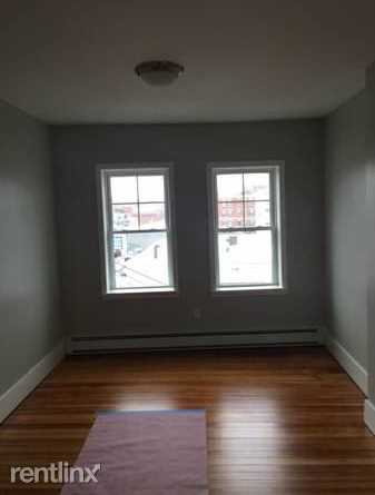 384 Cambridge St - Photo 3 of 12