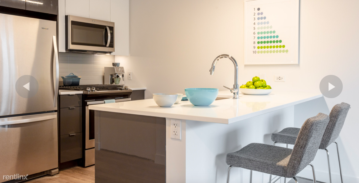 734 W Sheridan Rd - Photo 3 of 10