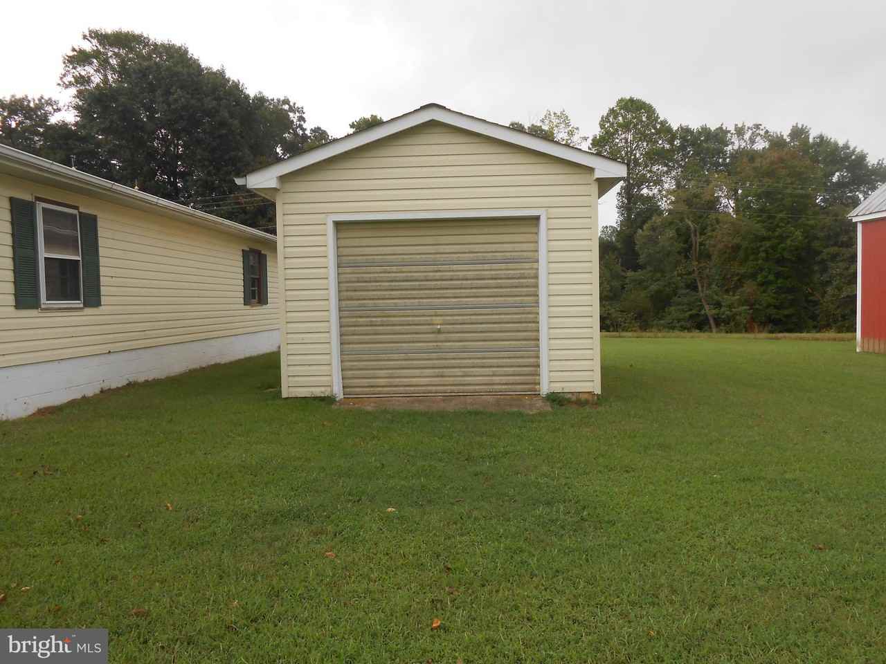 19131 Russell Rd - Photo 2 of 11