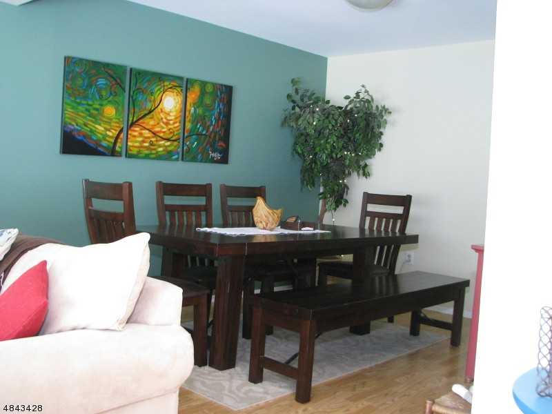 11 Alpine Ct - Photo 3 of 13