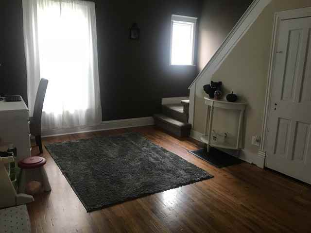 310 S Genoa St - Photo 3 of 4