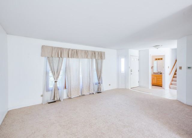 4904 Promontory Ln - Photo 3 of 20
