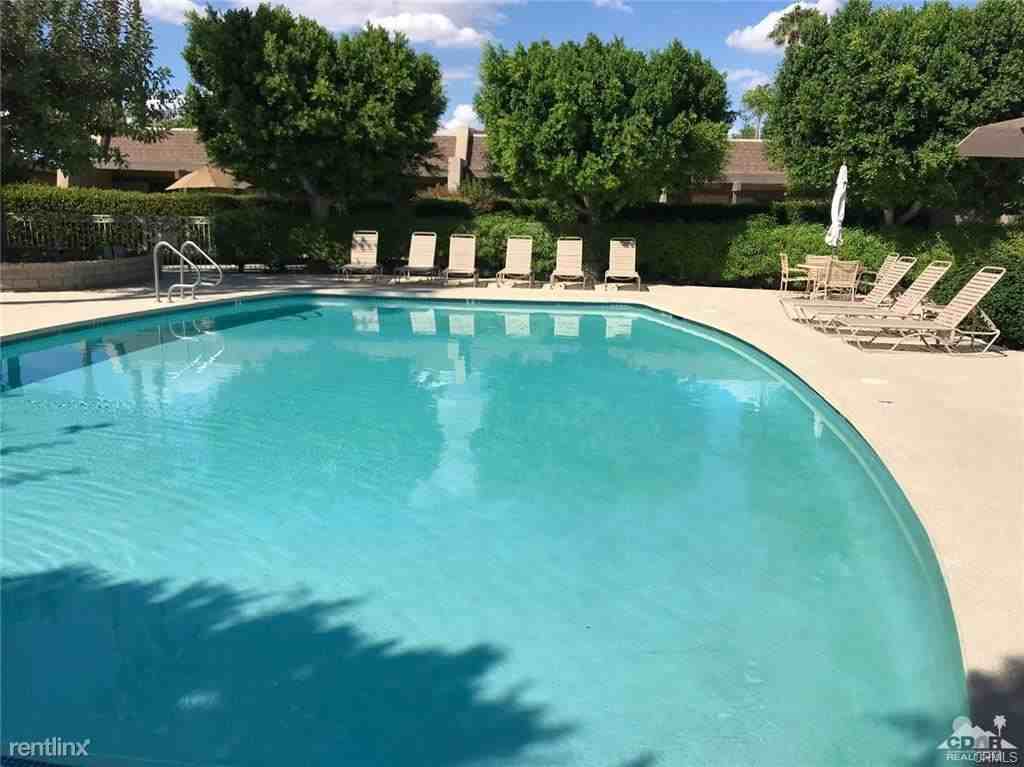 330 Tiffany Cir E - Photo 3 of 32