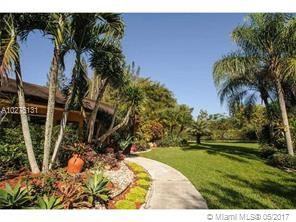 4301 SW 101st Ave - Photo 2 of 10