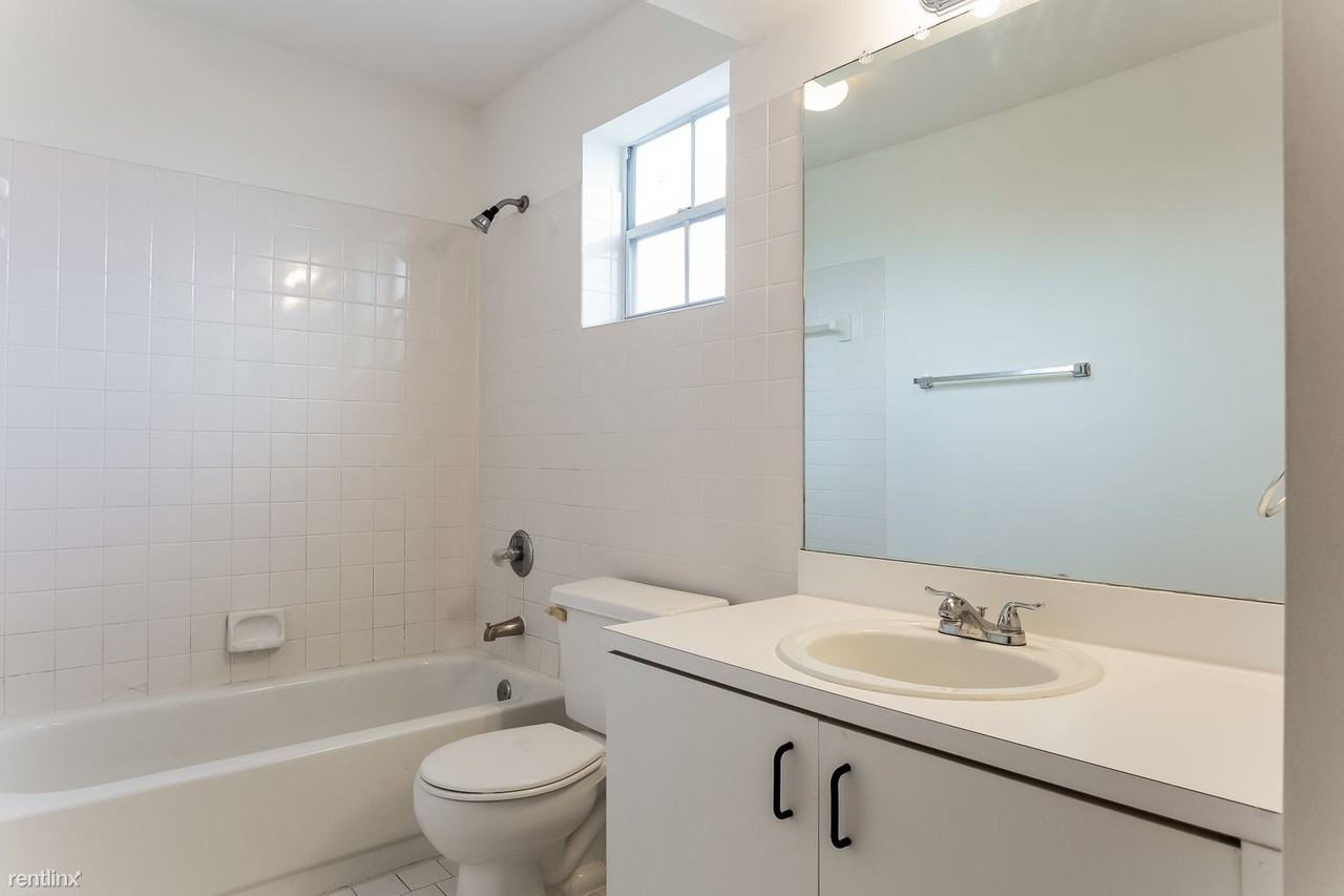 230 NW 190th Ave - Photo 2 of 9