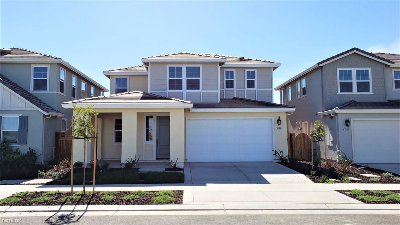 18290 Amador Drive - Photo 2 of 28