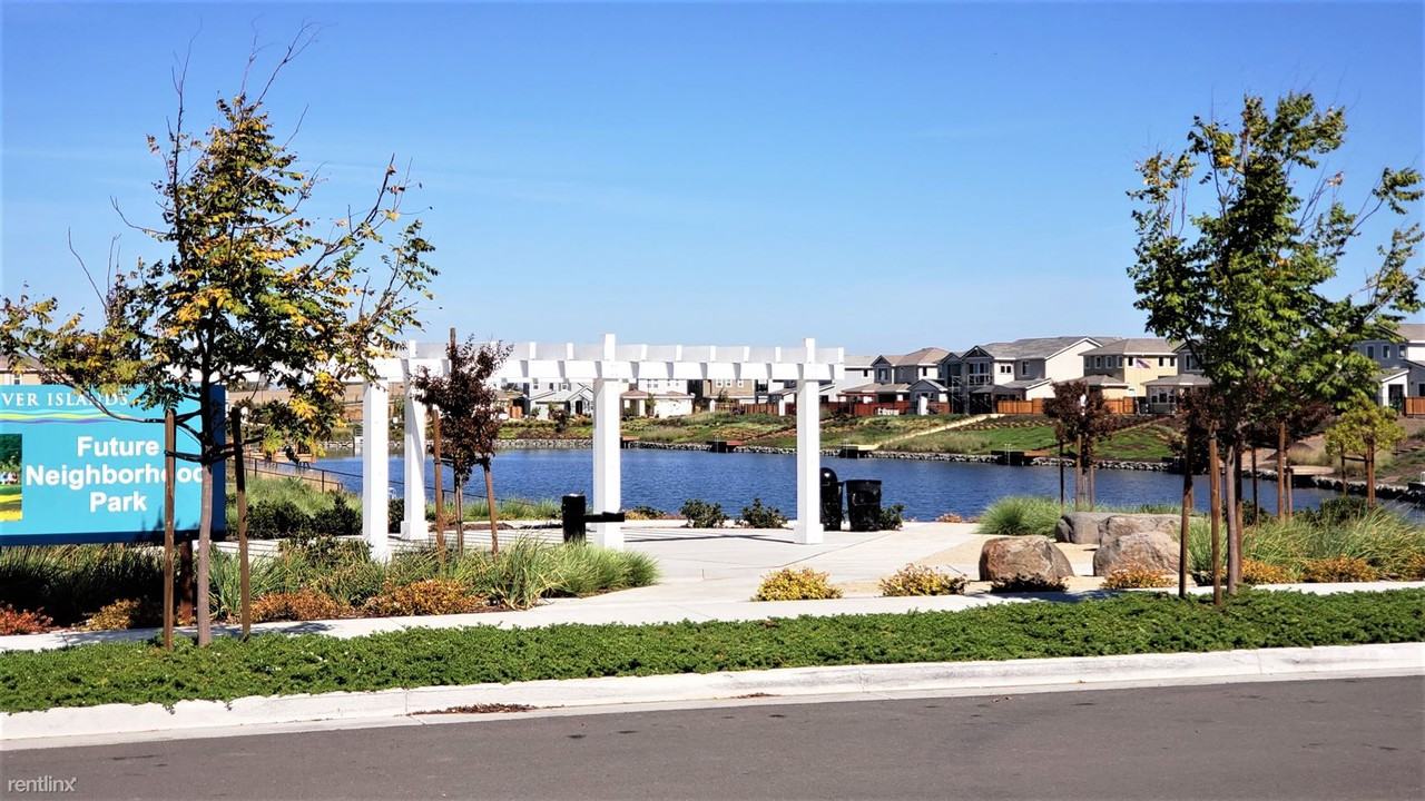 18290 Amador Drive - Photo 3 of 28