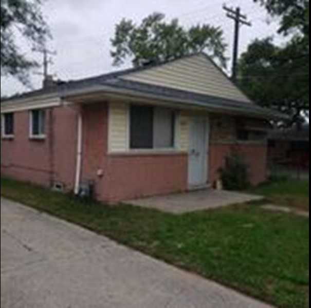 20053 Griggs St - Photo 2 of 18