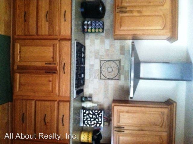 1455 Southwood Way - Photo 2 of 33