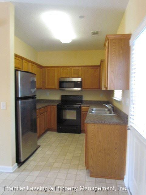 354 Laurel Oak Ln - Photo 3 of 11