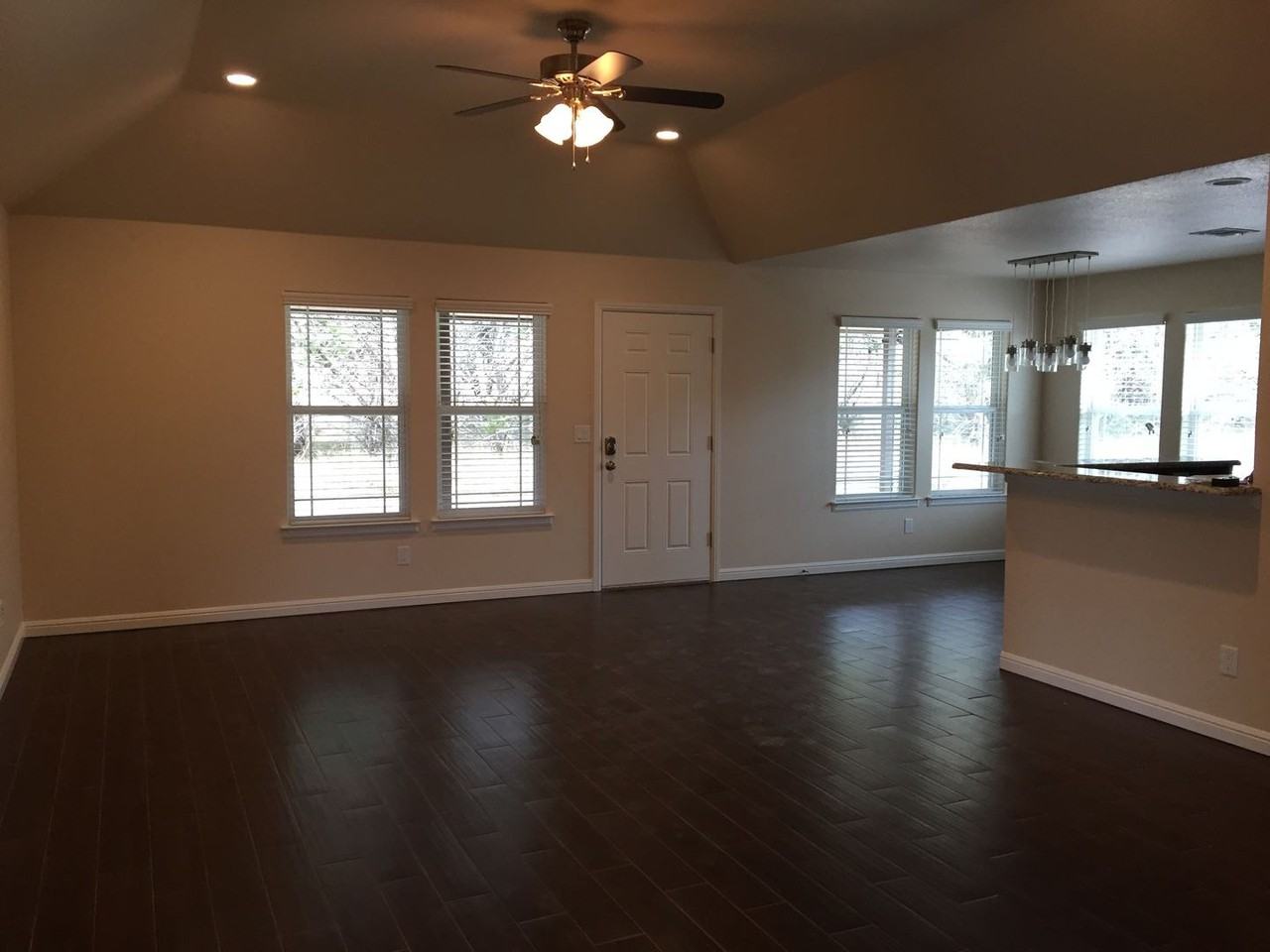 1407 Rim Rock Cove - Photo 3 of 16