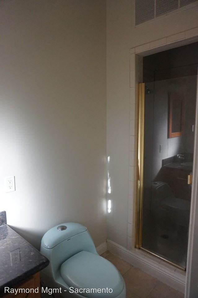 1518 21st Street - Photo 3 of 8