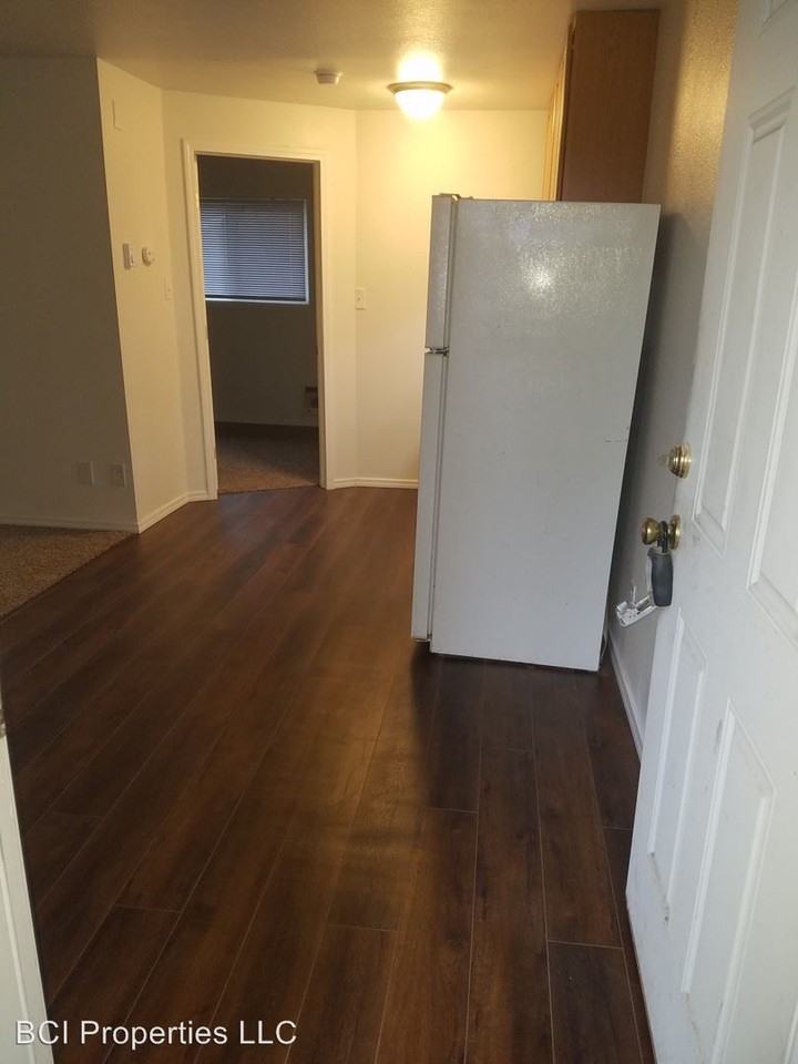 7619 Douglas St W - Photo 2 of 19
