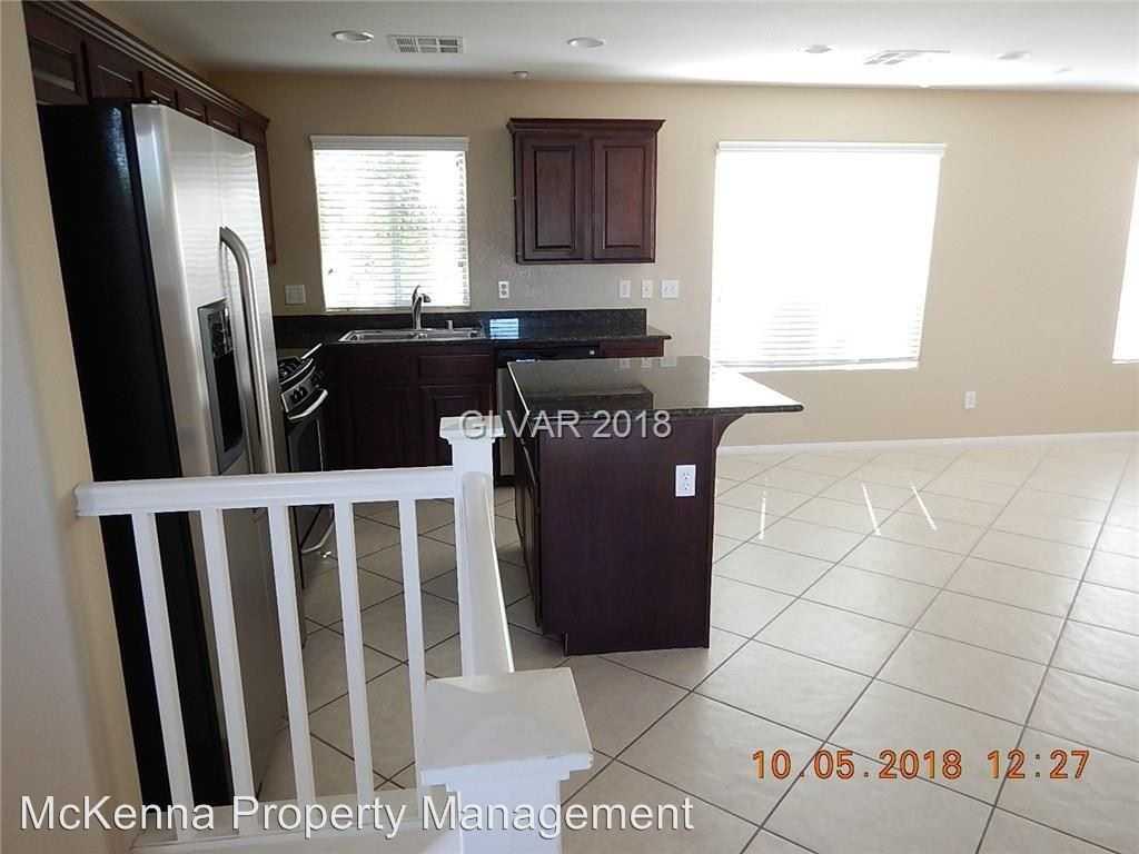 8940 Sally Rose Ave - Photo 3 of 22