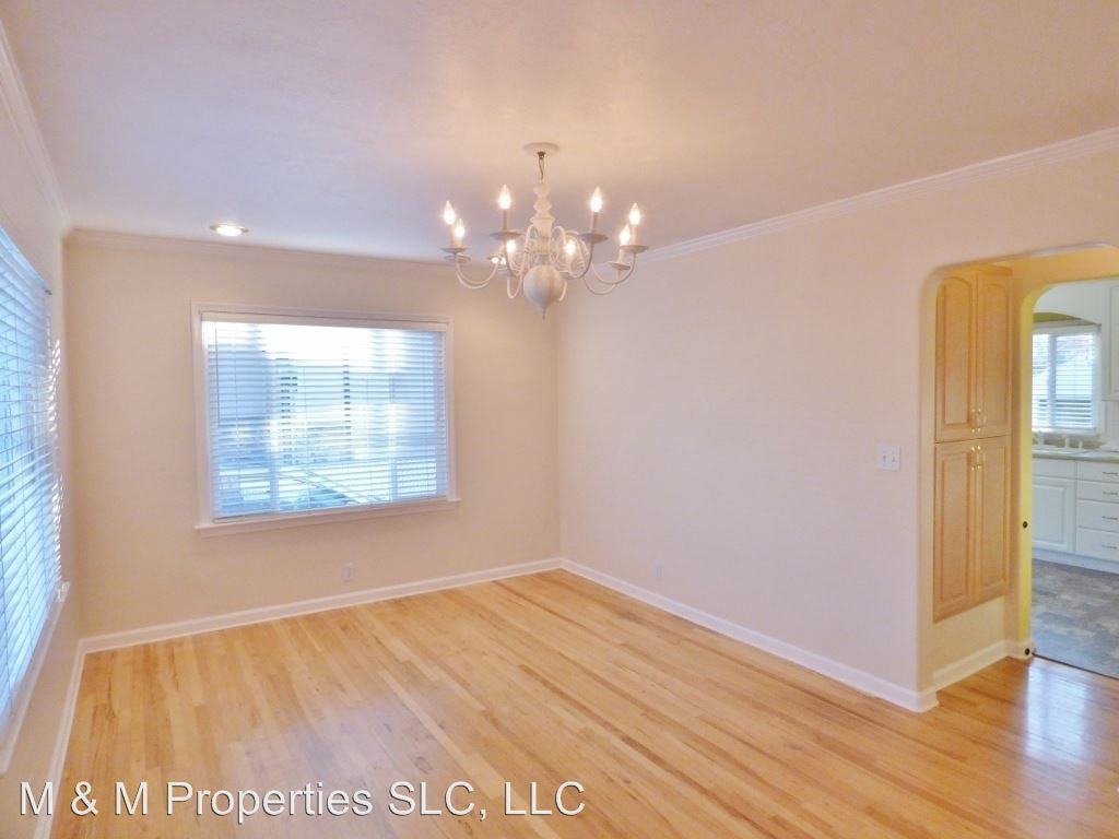 2836 S Kenwood St - Photo 2 of 17