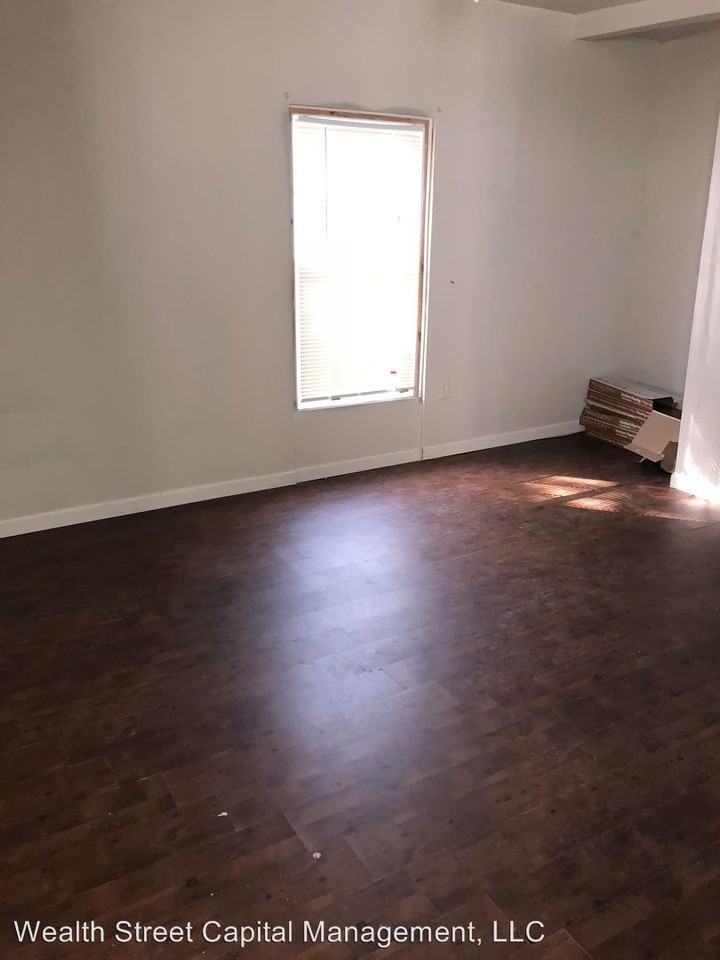 3102 Main Ave - Photo 3 of 7