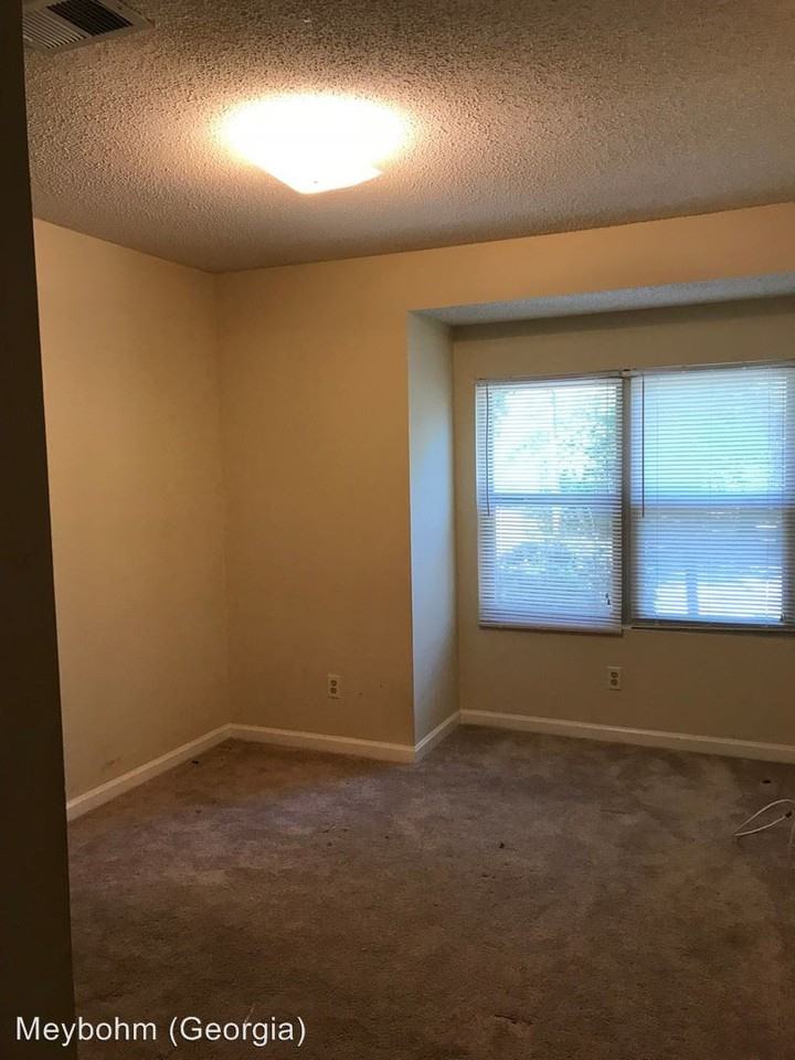 1404 Johns Road - Photo 2 of 4