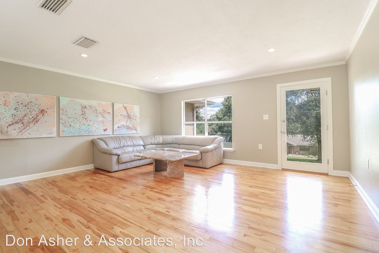 1825 Hilltop Dr - Photo 3 of 20