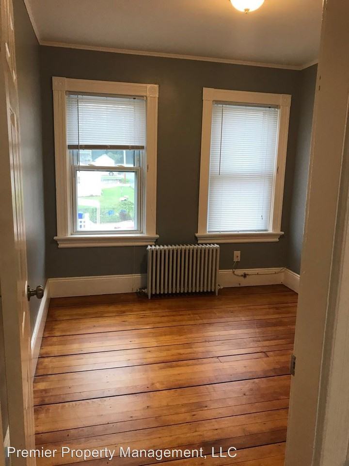 23 Pleasant Street - Photo 3 of 9