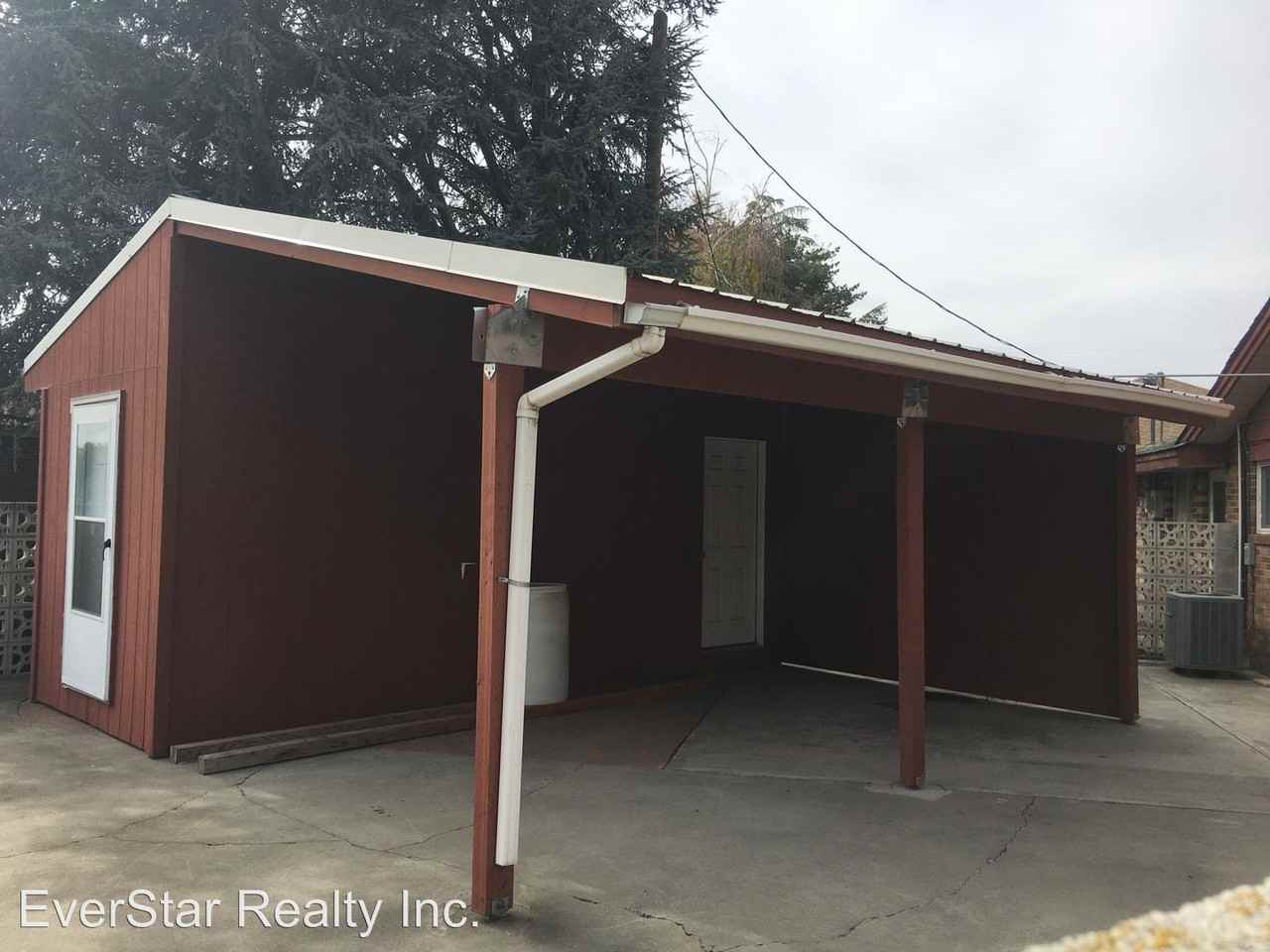 219/221 N. Underwood St - Photo 2 of 8