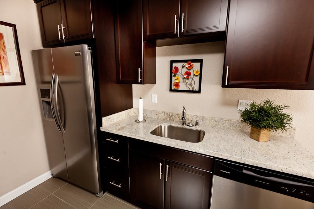 MONTECITO VILLAS - Photo 3 of 9