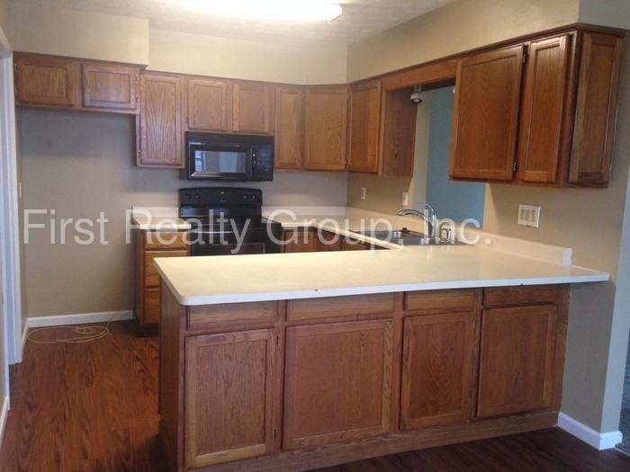 22 Highridge Ct - Photo 2 of 10