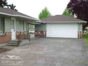 623 W Meeker St - Photo 2 of 10