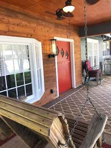 6042 Belmont Ave - Photo 3 of 17