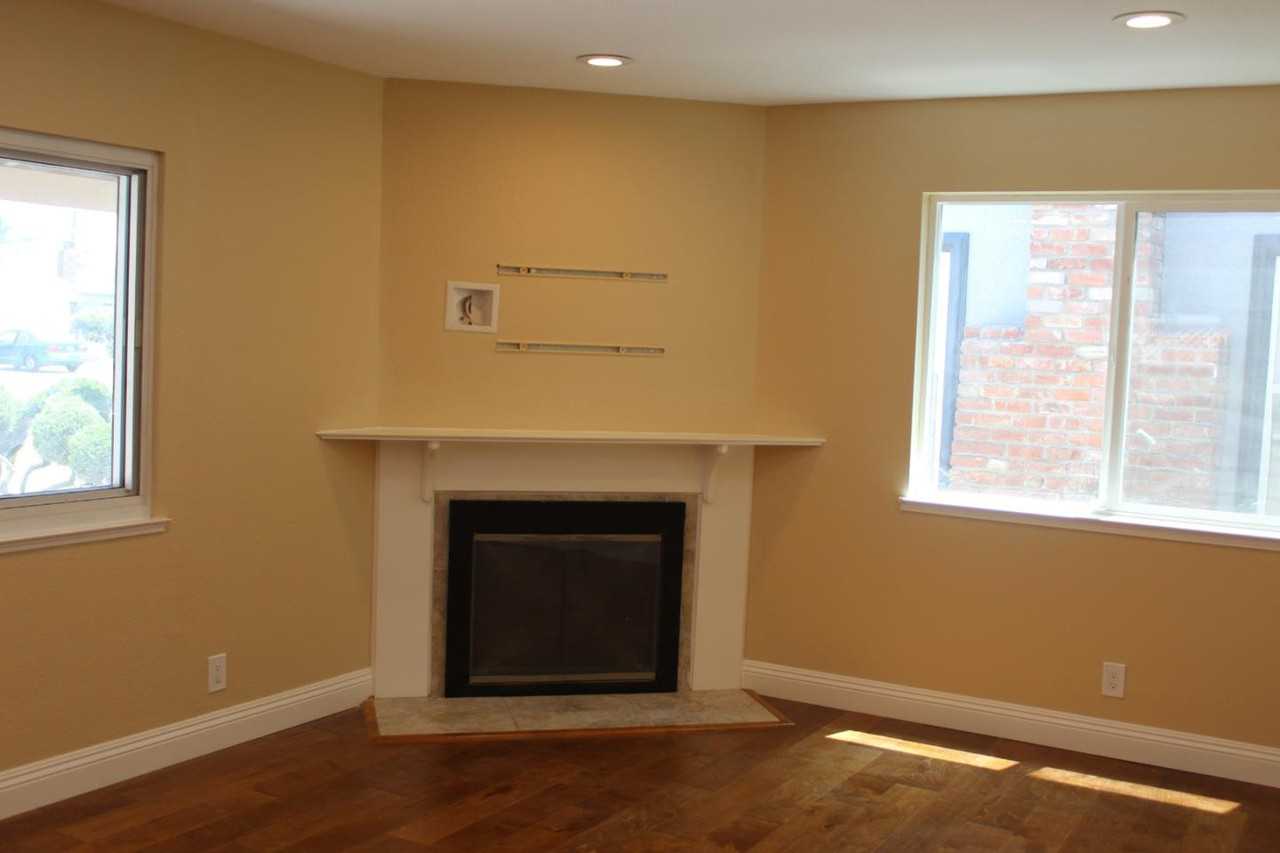 1373 Santa Paula Ave - Photo 2 of 9