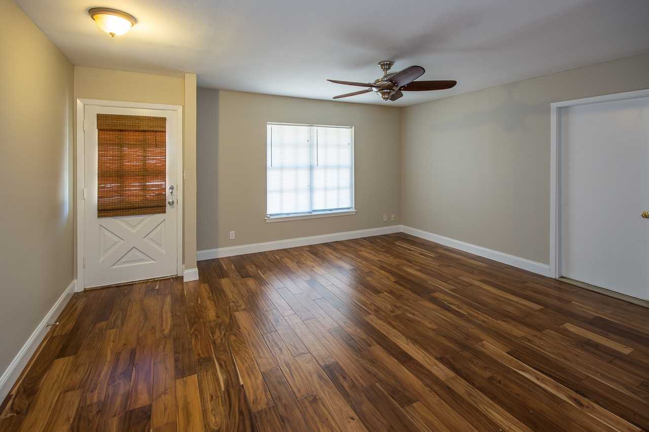 5200 Basswood Ln - Photo 5 of 6