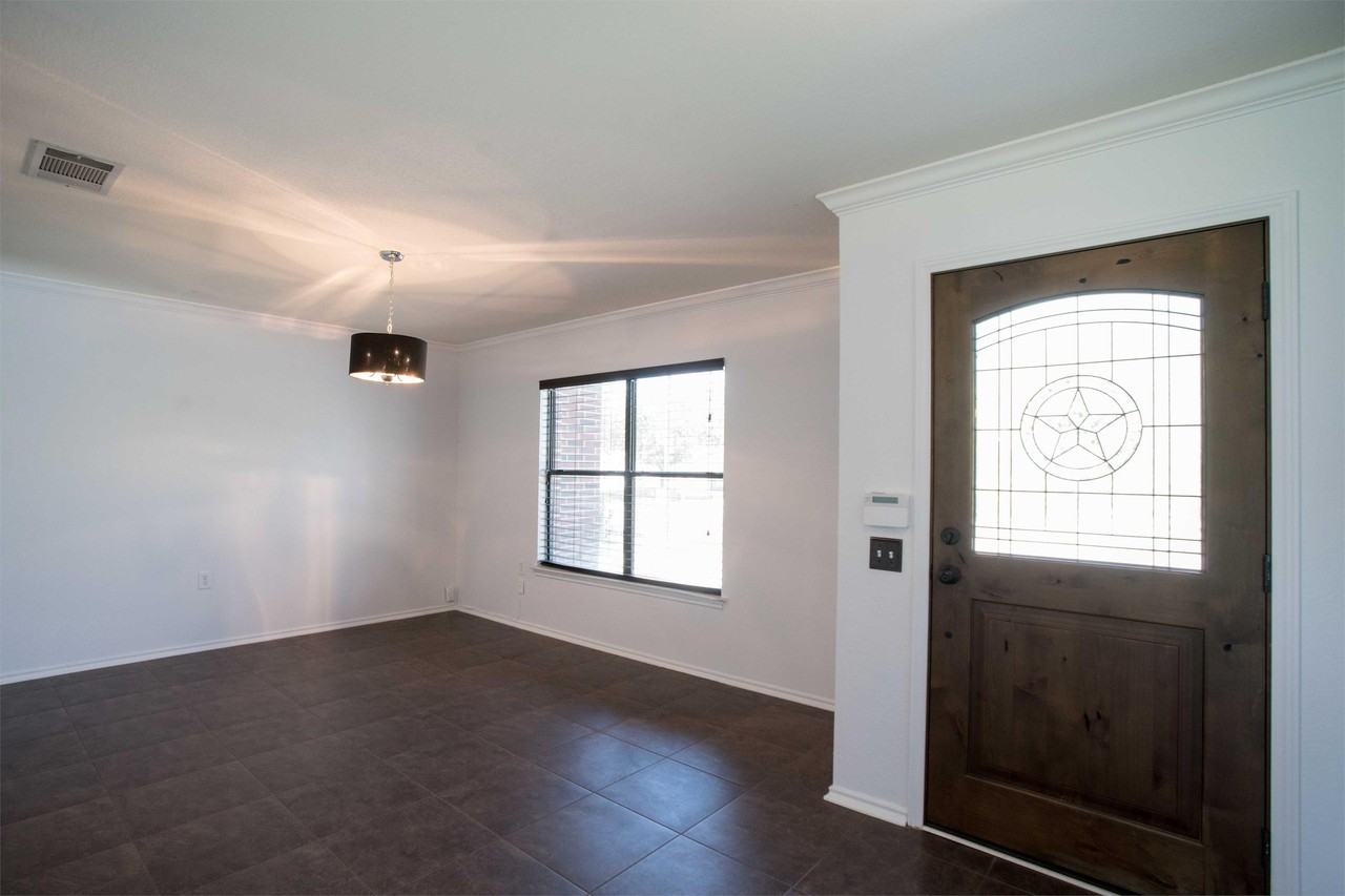 7605 Marble Crest Dr - Photo 5 of 6