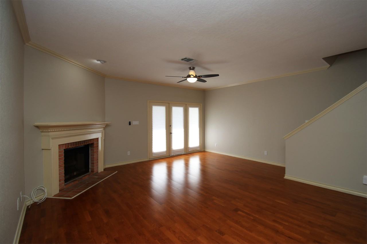 2408 Enfield Rd Apt 212 #BLUE - Photo 5 of 6