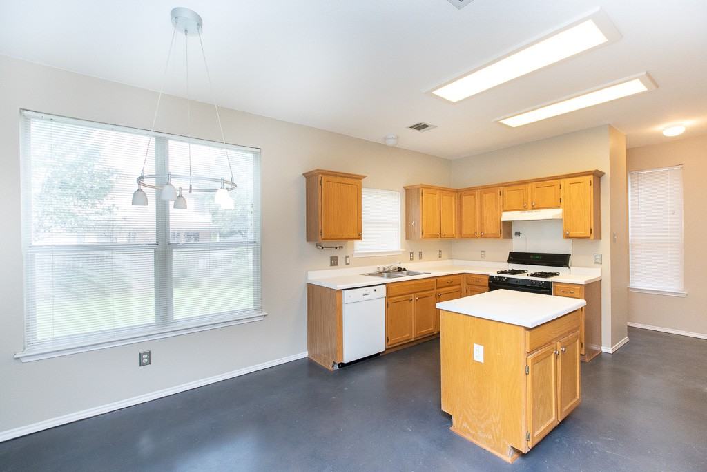 4228 Walling Forge Dr - Photo 4 of 6