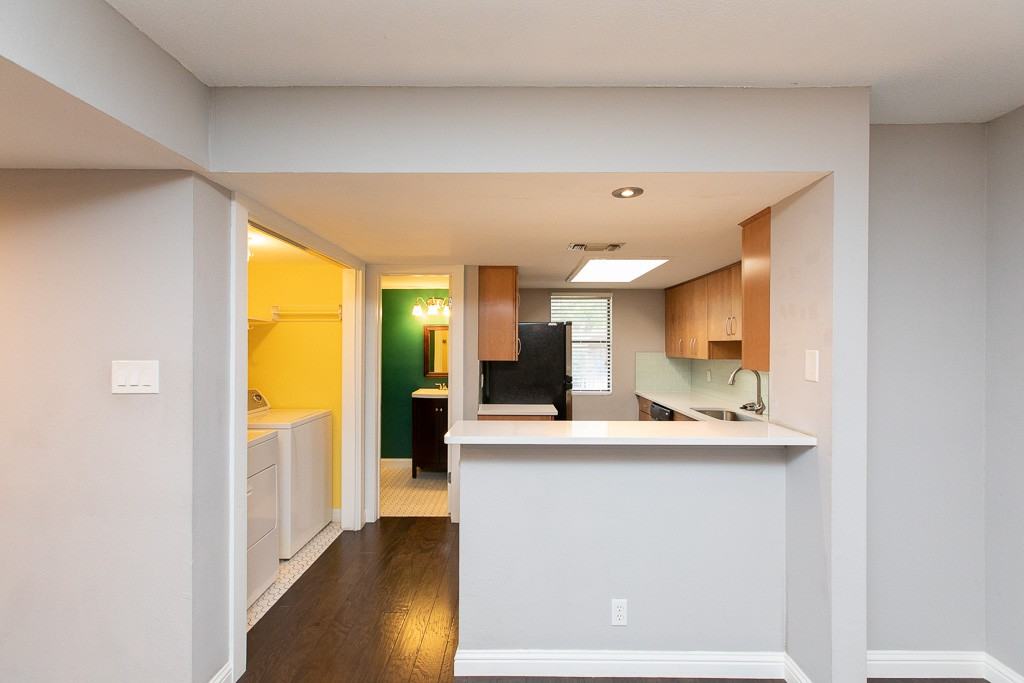 1135 Barton Hills Dr Apt 247 #1 - Photo 2 of 6