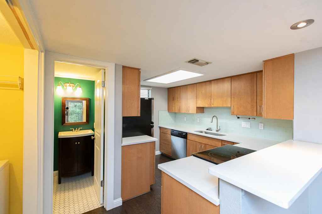 1135 Barton Hills Dr Apt 247 #1 - Photo 5 of 6