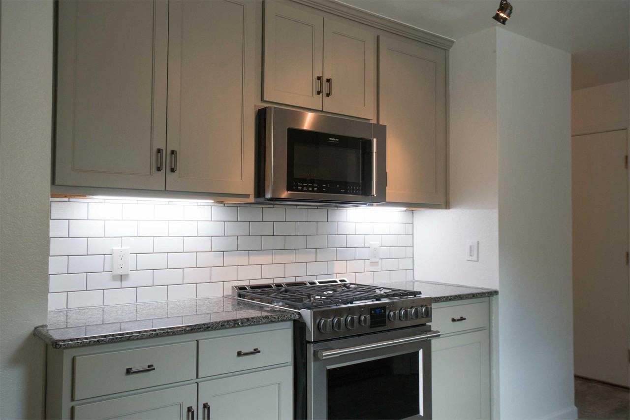 1402 Green Terrace Dr - Photo 4 of 5