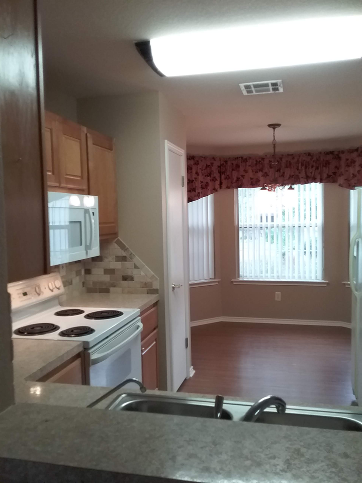 121 Plover Pass - Photo 3 of 6