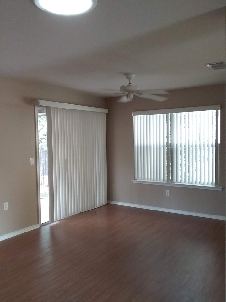 121 Plover Pass - Photo 4 of 6