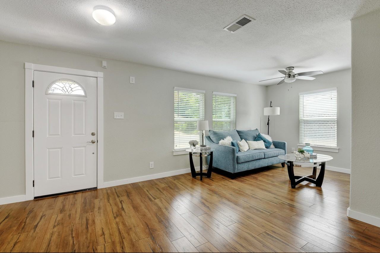 503 503 West Grady Drive - Hw  Team #BLUE - Photo 5 of 6