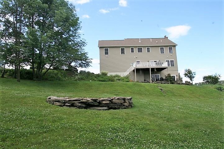 132 Crystal Creek Rd - Photo 2 of 29