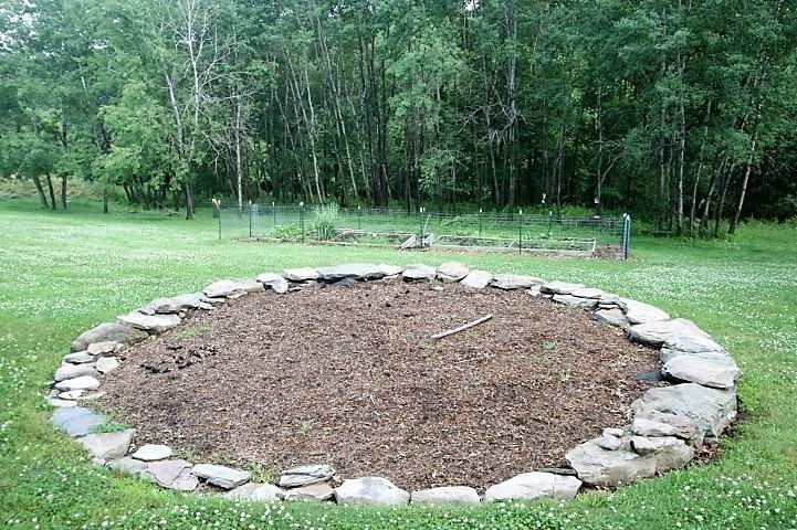 132 Crystal Creek Rd - Photo 3 of 29