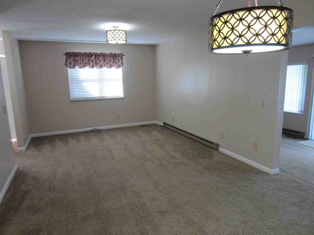 322 Ridgewood Dr - Photo 3 of 12