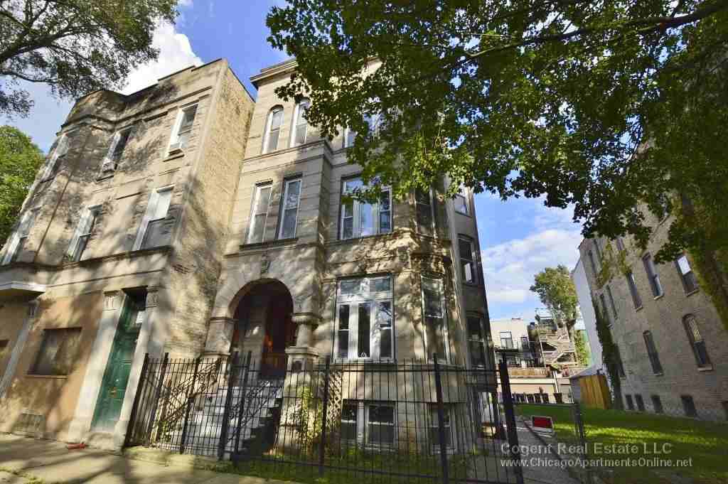 1357 North Maplewood Avenue